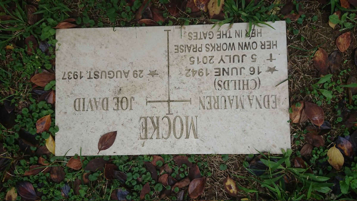 MOCKE Joe David 1937- &amp; Edna Maureen CHILDS 1942-2015
