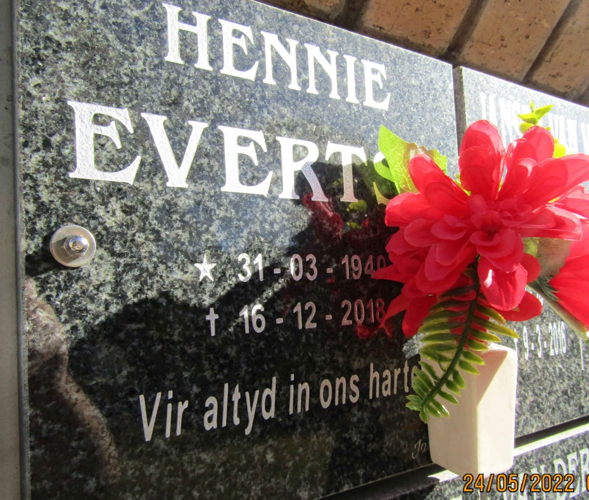 EVERTS Hennie 194?-2018