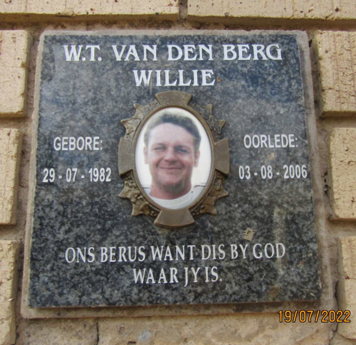 BERG W.T., van den 1982-2006