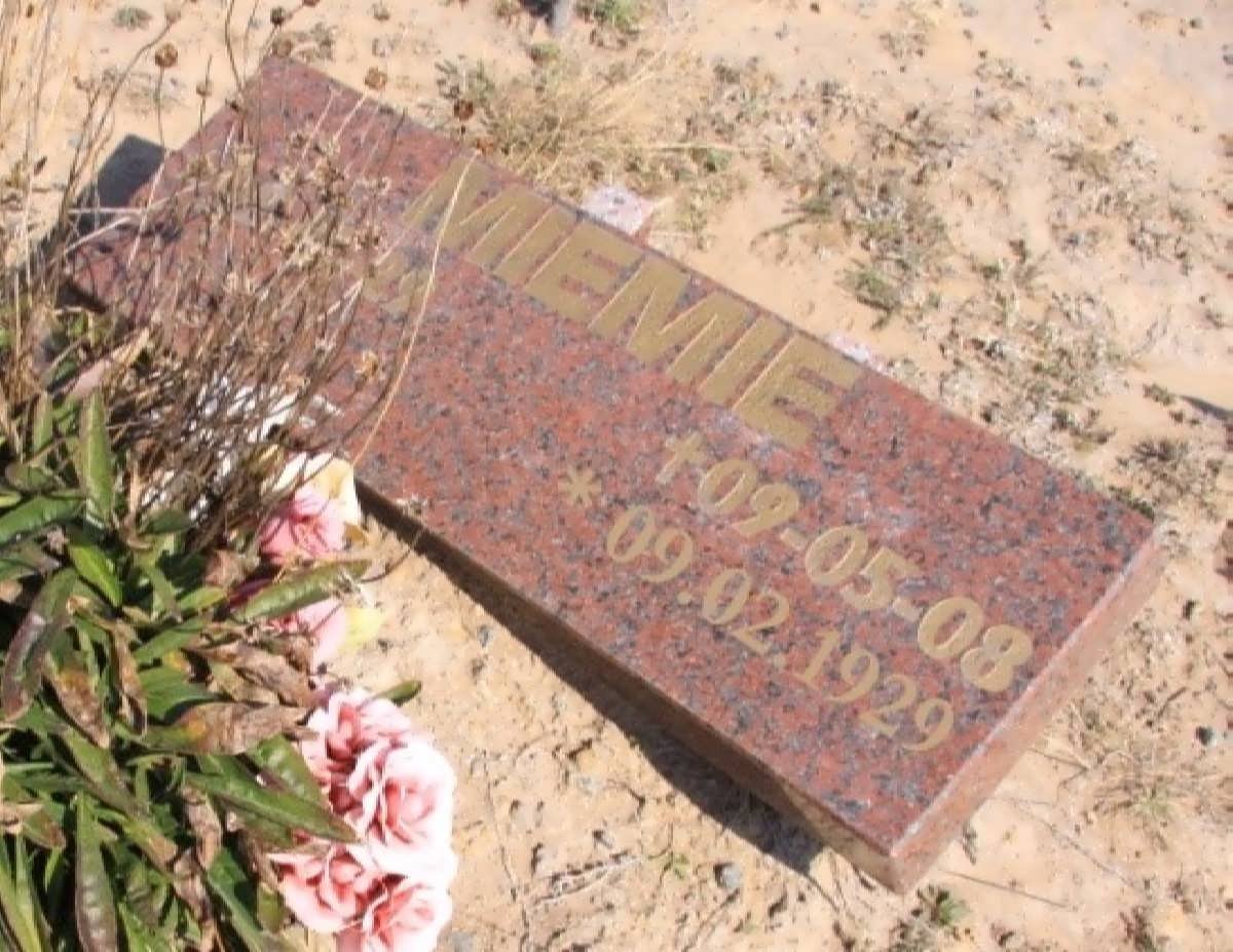 ? Miemie 1929-2008