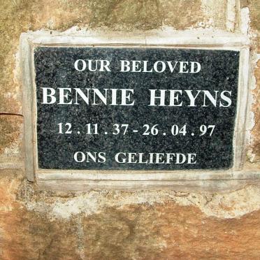 Free State, BETHLEHEM district, Clarens, De Molen 141, farm cemetery_2