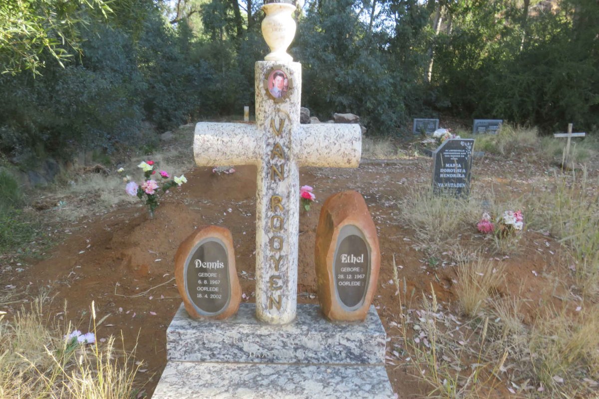 ROOYEN Dennis, van 1967-2002 &amp; Ethel 1967-