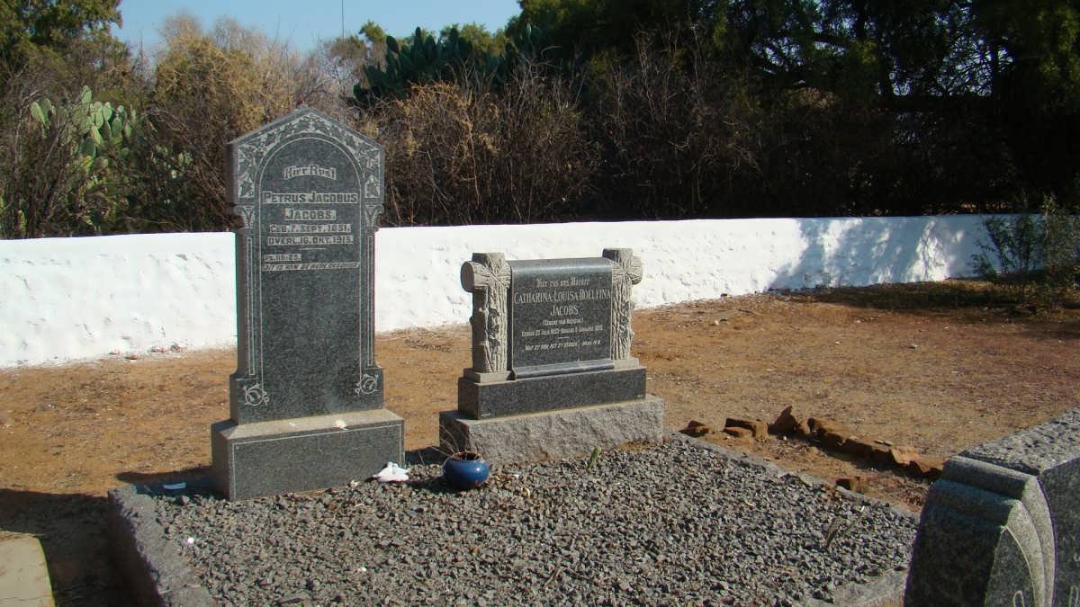 JACOBS Petrus Jacobus 1851-1913 &amp; Catharina Louisa Roelfina VAN NIEKERK 1853-1925
