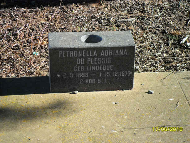 PLESSIS Petronella Adriana, du nee LINDEQUE 1898-1973