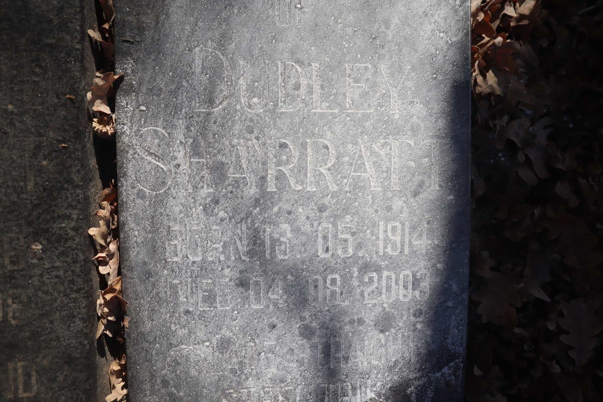 SHARRATT Dudley 1914-2003