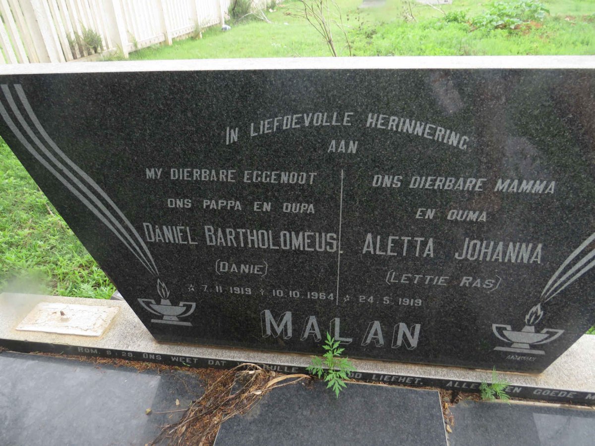 MALAN Daniel Bartholomeus 1919-1984 &amp; Aletta Johanna RAS 1919-