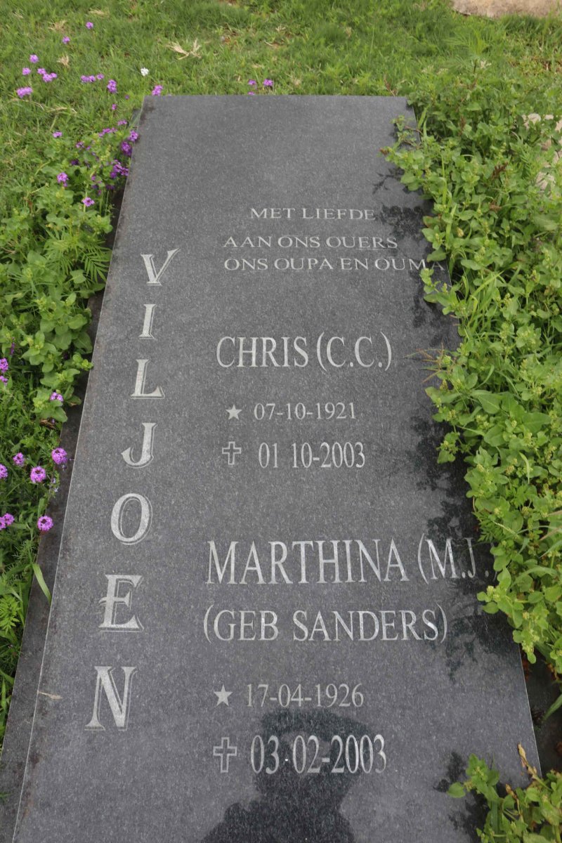 VILJOEN C.C. 1921-2003 &amp; SANDERS M.J. 1926-2003