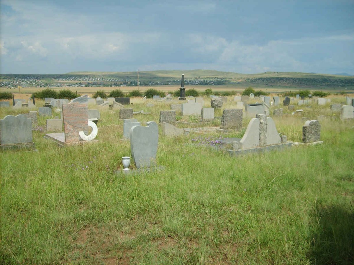 6. Overview on Paul Roux cemetery