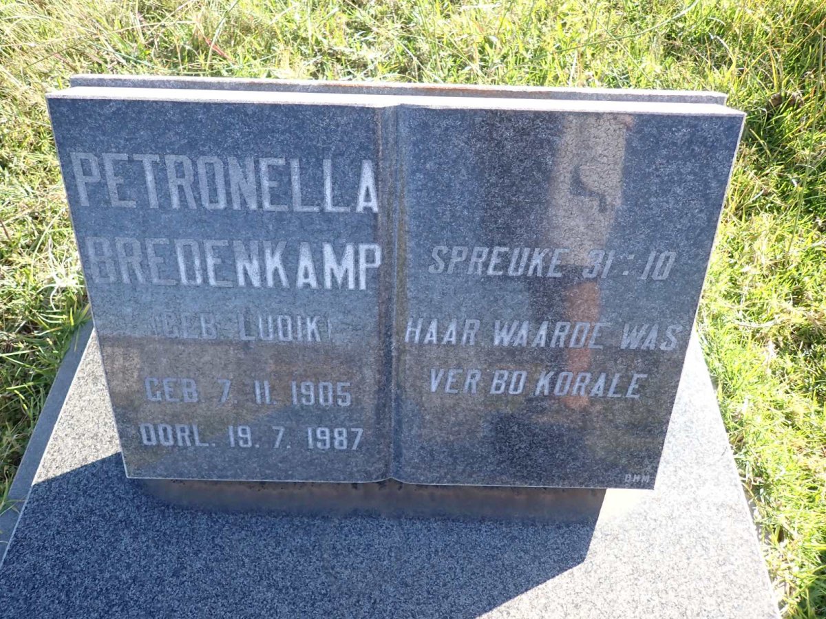 BREDENKAMP Petronella nee LUDIK 1905-1987