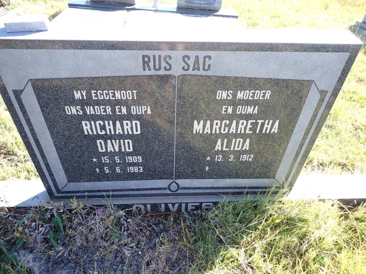 OLIVIER Richard David 1909-1983 & Margaretha Alida 1912-