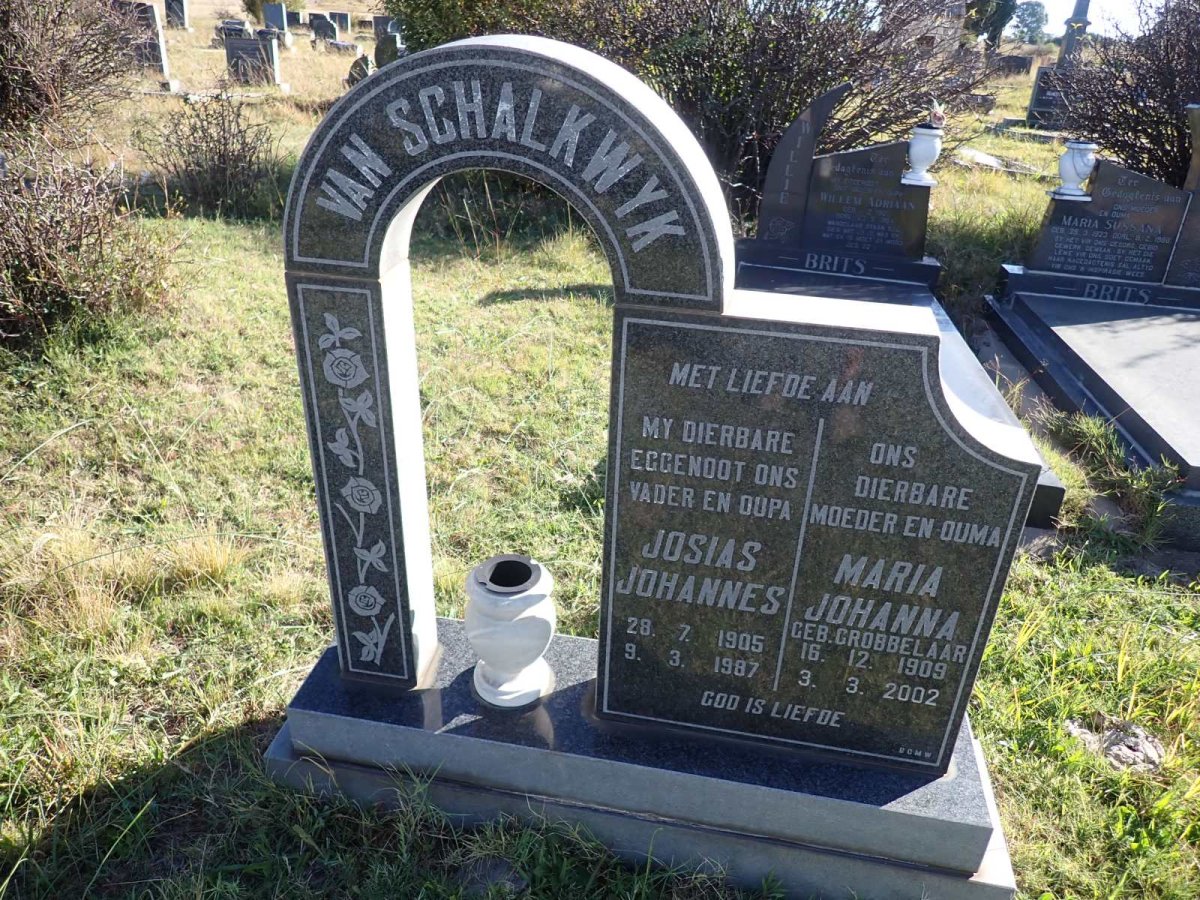 SCHALKWYK Josias Johannes, van 1905-1987 & Maria Johanna GROBBELAAR 1909-2002