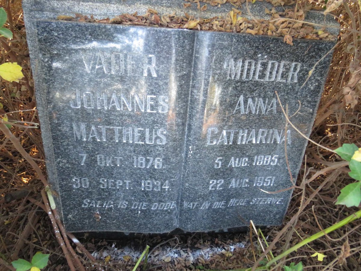 WYK Johannes Mattheus 1876-1934 & Anna Catharina 1885-1951_1