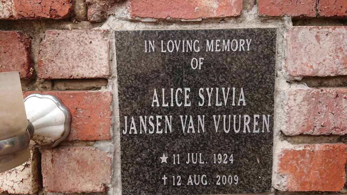 VUUREN Alice Sylvia, Jansen van 1924-2009