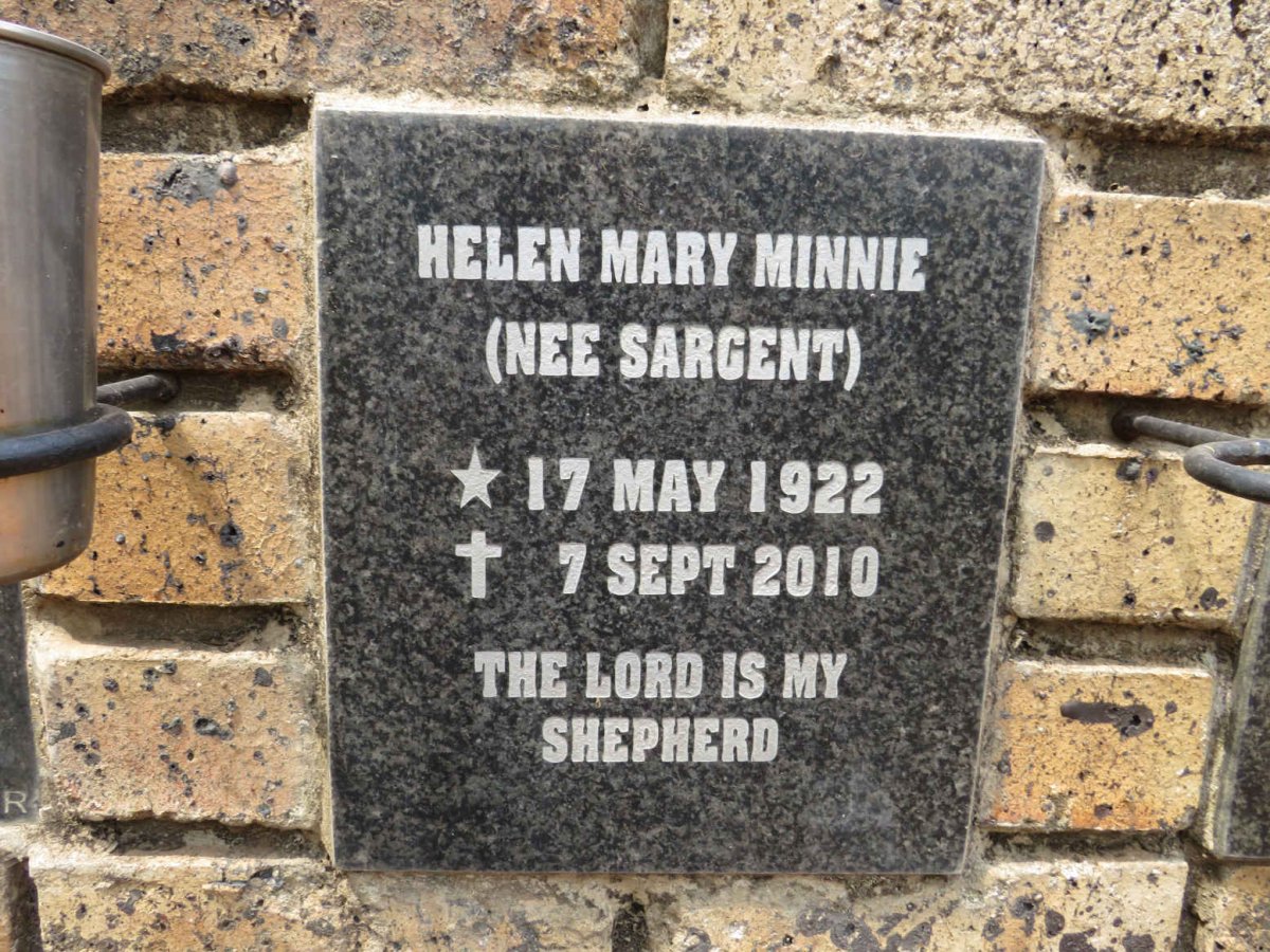 MINNIE Helen Mary nee SARGENT 1922-2010