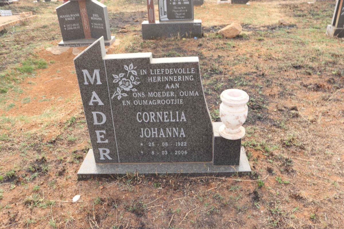MADER Cornelia Johanna 1922-2006