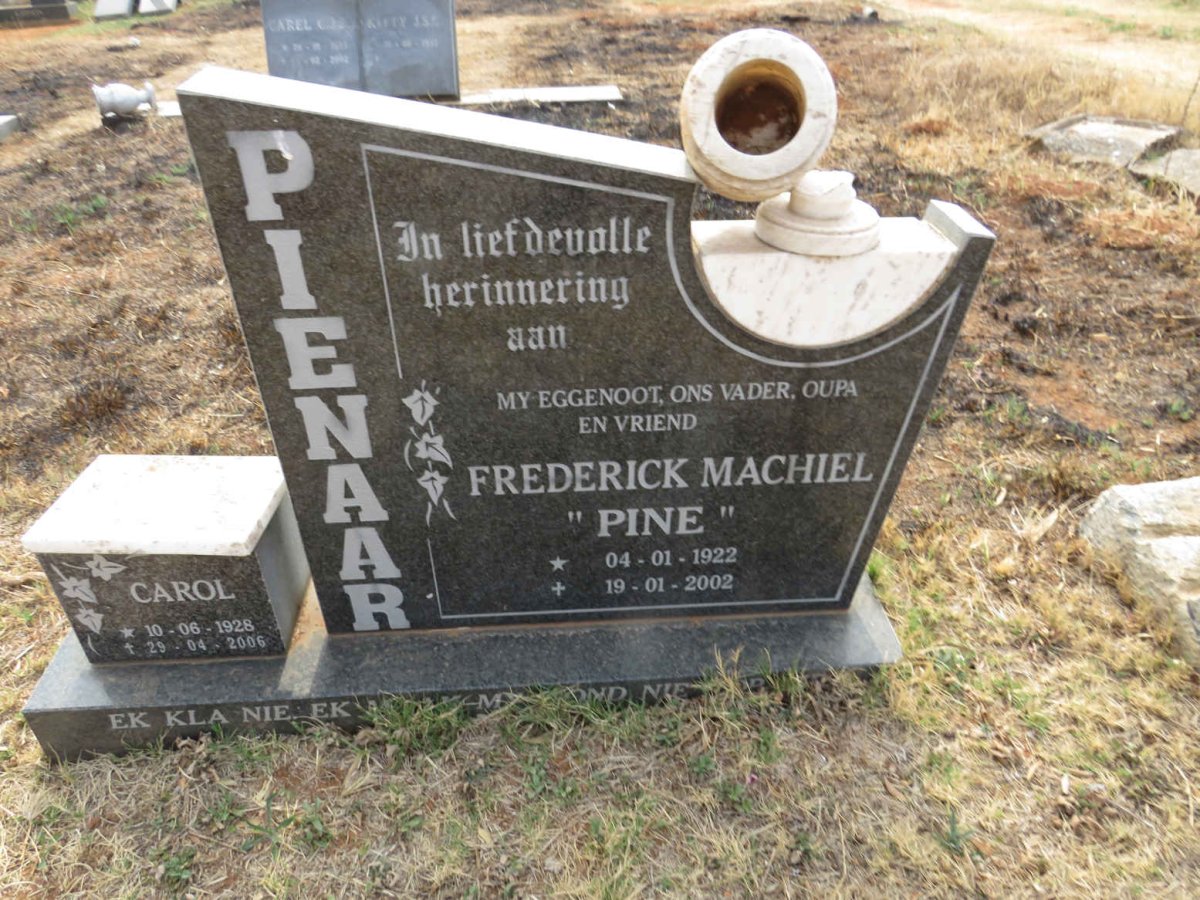 PIENAAR Frederick Machiel 1922-2002 & Carol 1928-2006
