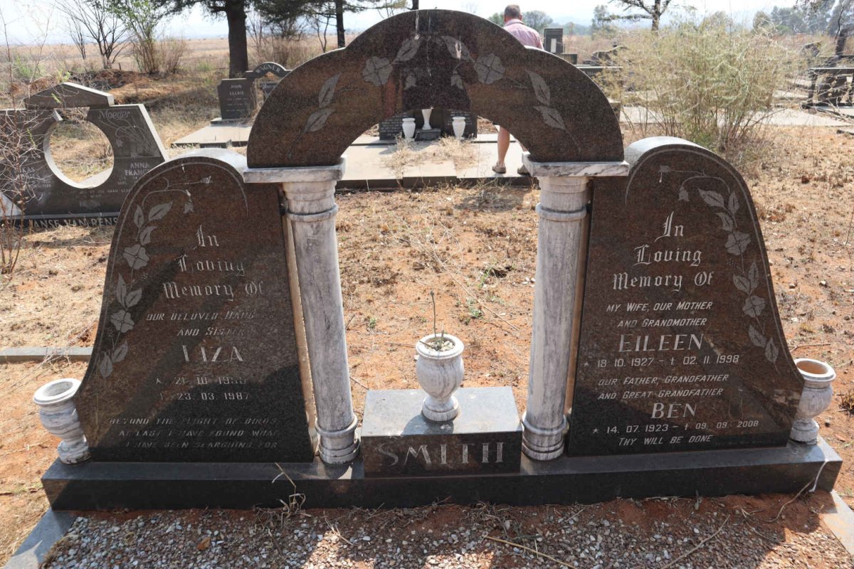 SMITH Ben 1923-2008 & Eileen 1927-1998 :: SMITH Liza 1959-1987