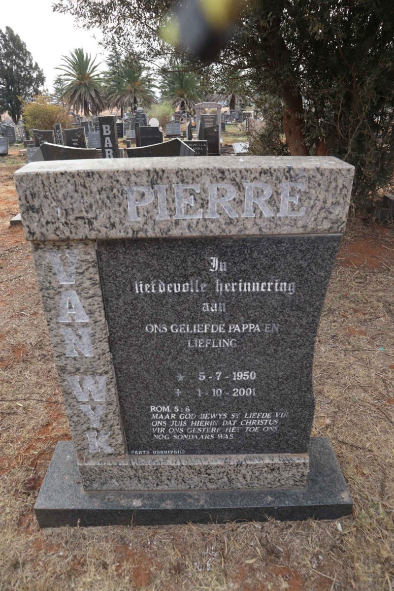 WYK Pierre, van 1950-2001