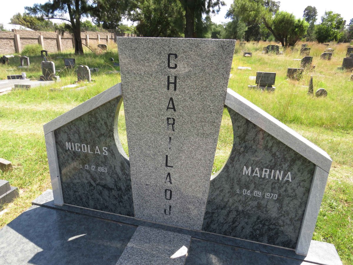CHARILAOU Nicolas 1963- & Marina 1970-