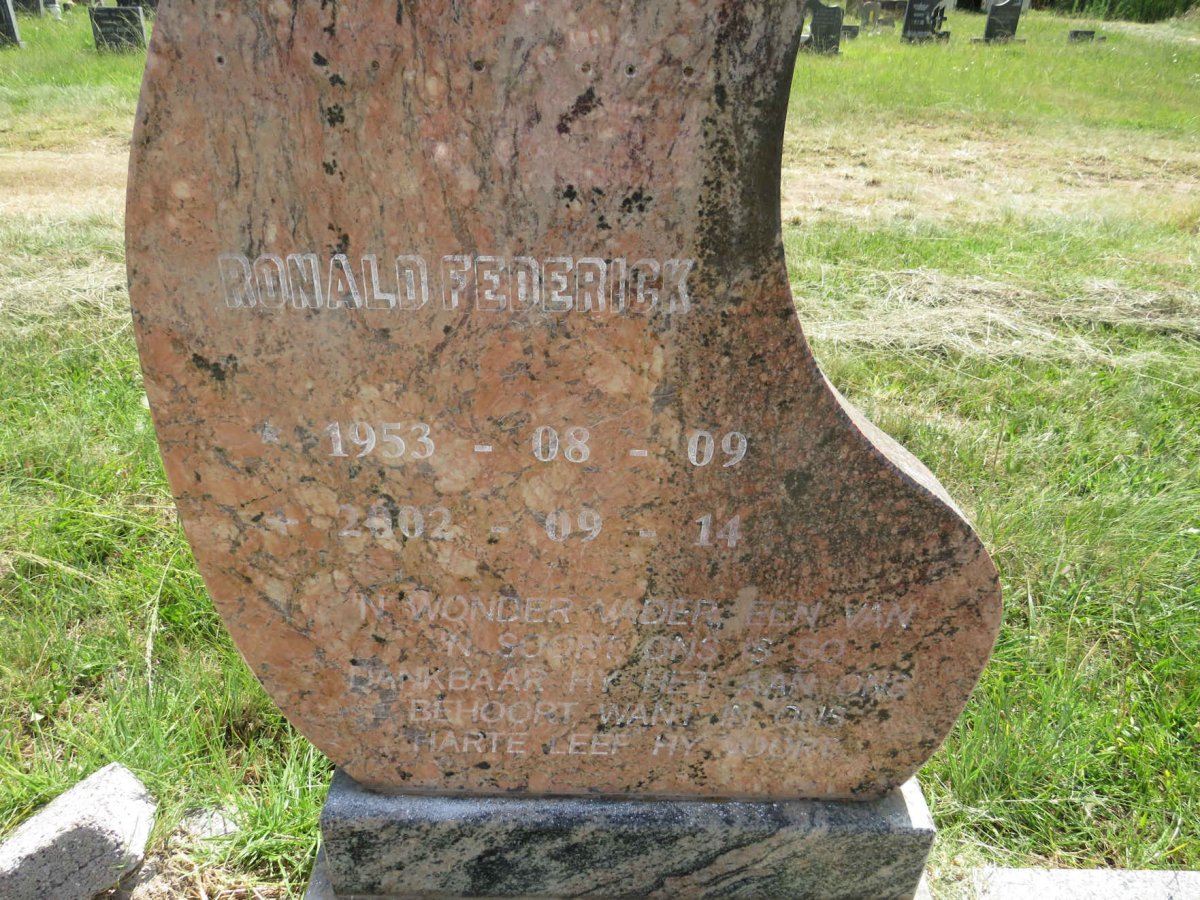 HUNT Ronald Frederick 1953-2002 & Elizabeth Catharina 1954-2002 :: HUNT Ronald Frederick 1976-2002  _4