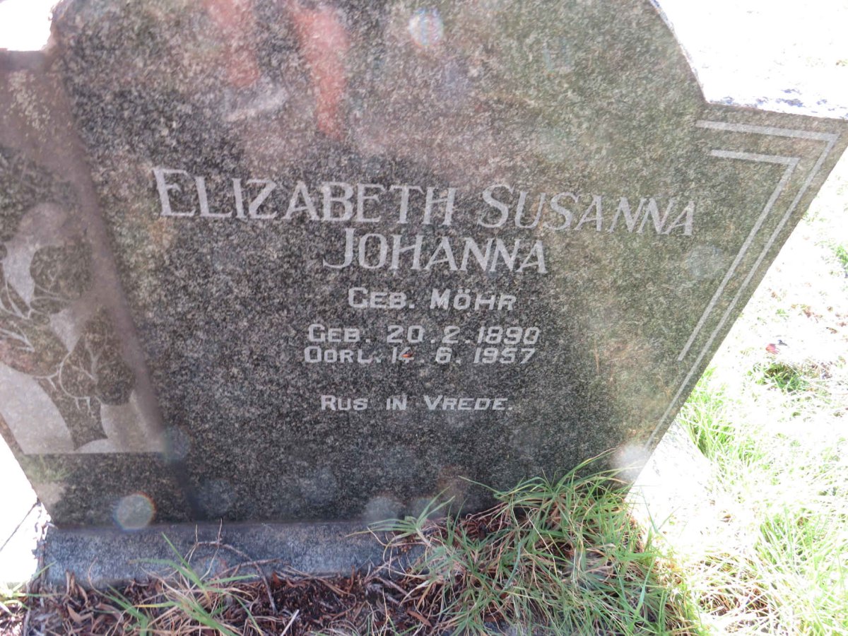 OOSTHUIZEN Willem Johannes 1889-1973 & Elizabeth Susanna Johanna MOHR 1890-1957 _2