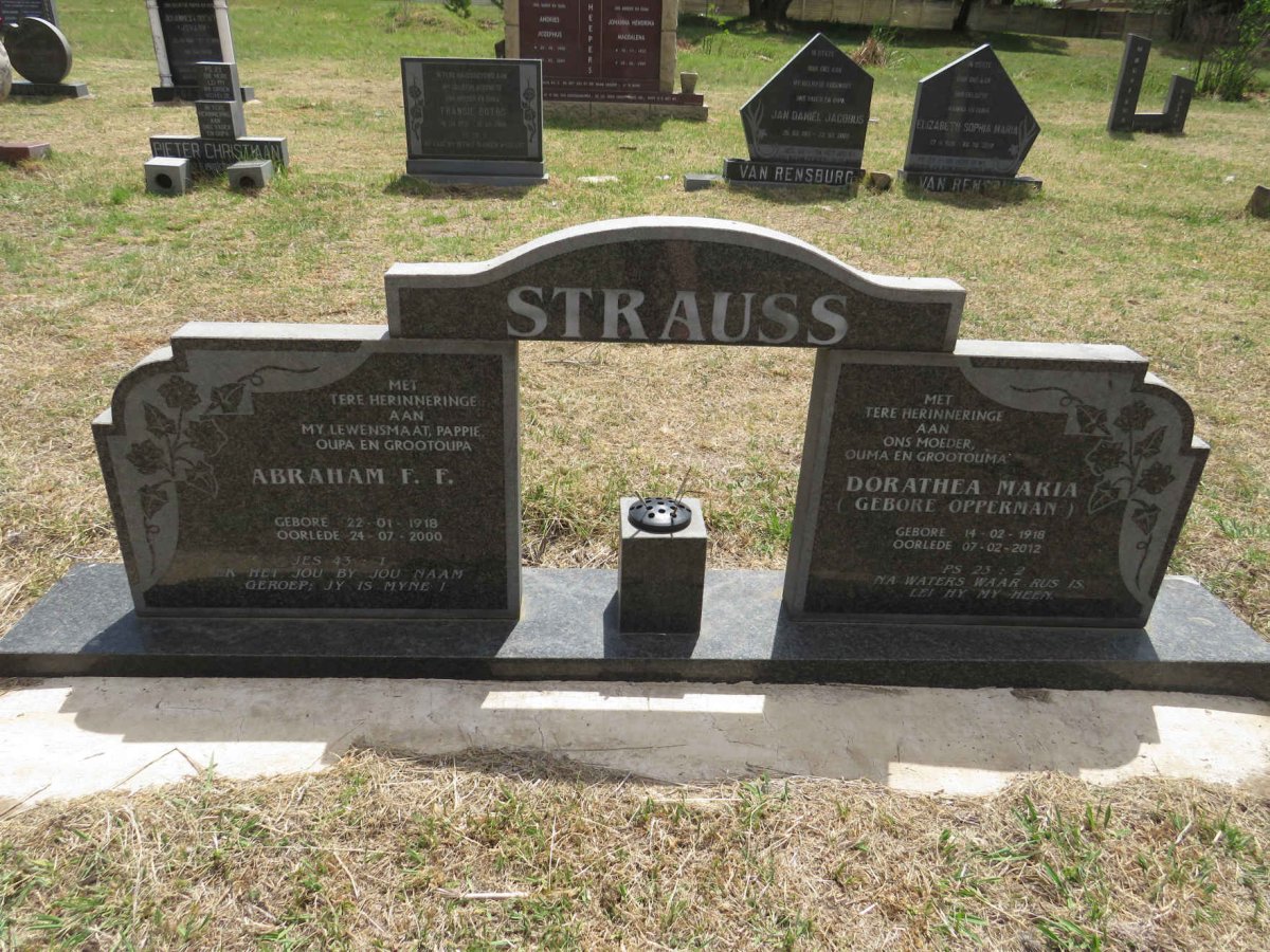 STRAUSS Abraham F.F. 1918-2000 & Dorathea Maria OPPERMAN 1918-2012