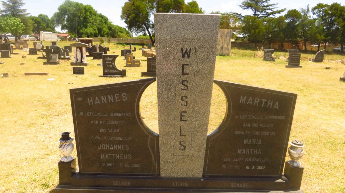 WESSELS Johannes Mattheus 1907-2002 & Maria Martha JANSE VAN RENSBURG 1915-2007 