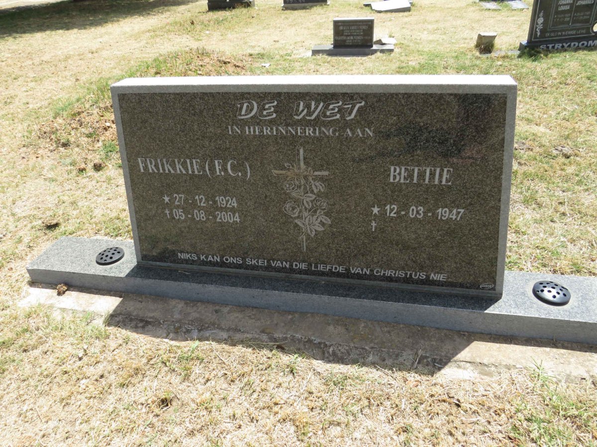 WET F.C., de 1924-2004 & Bettie 1947- 