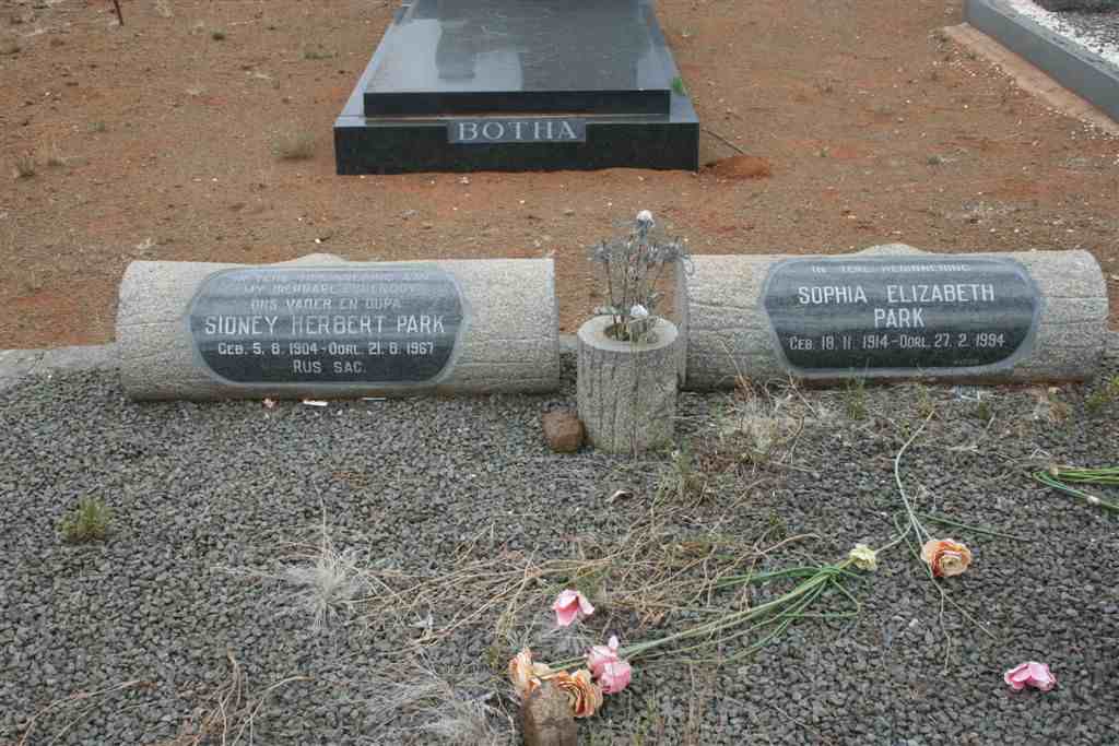 PARK Sidney Herbert 1904-1967 &amp; Sophia Elizabeth 1914-1994