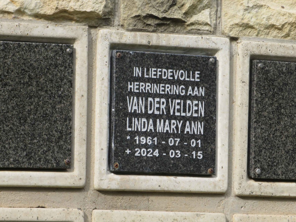 VELDEN Linda Mary Ann, van der 1961-2024