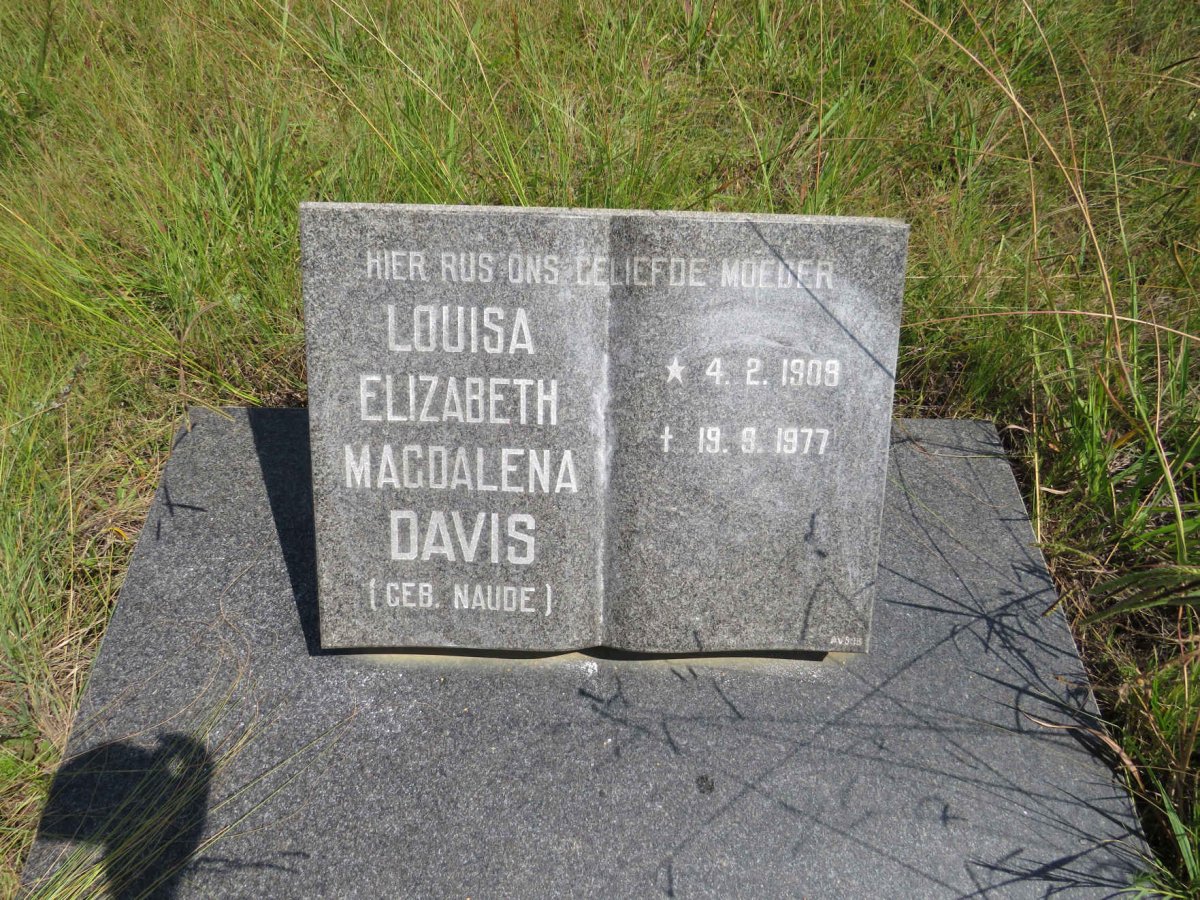 DAVIS Louisa Elizabeth Magdalena nee NAUDE 1909-1977