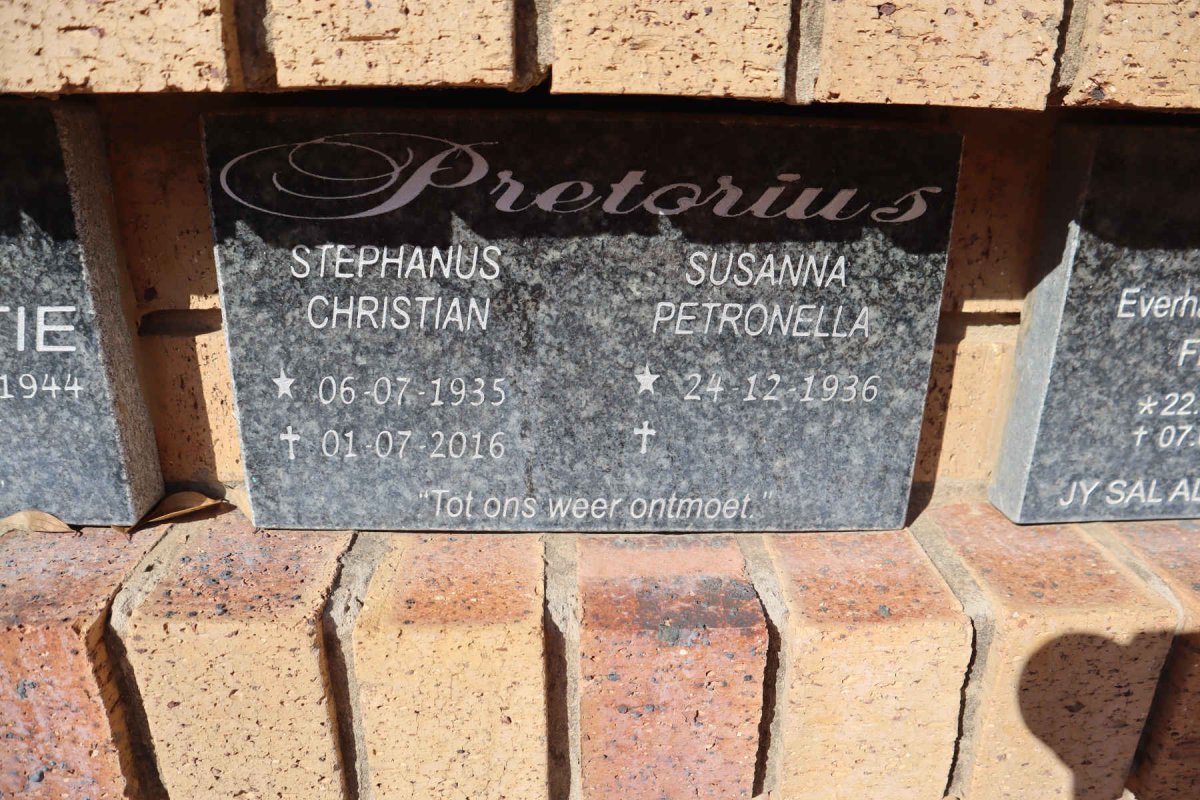 PRETORIUS Stephanus Christian 1935-2016 & Susanna Petronella 1936-