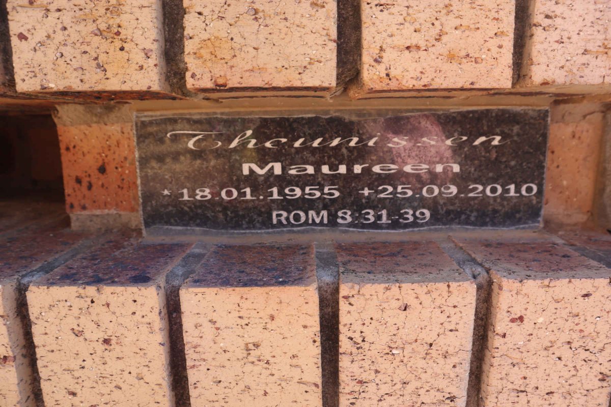 THEUNISSEN Maureen 1955-2010