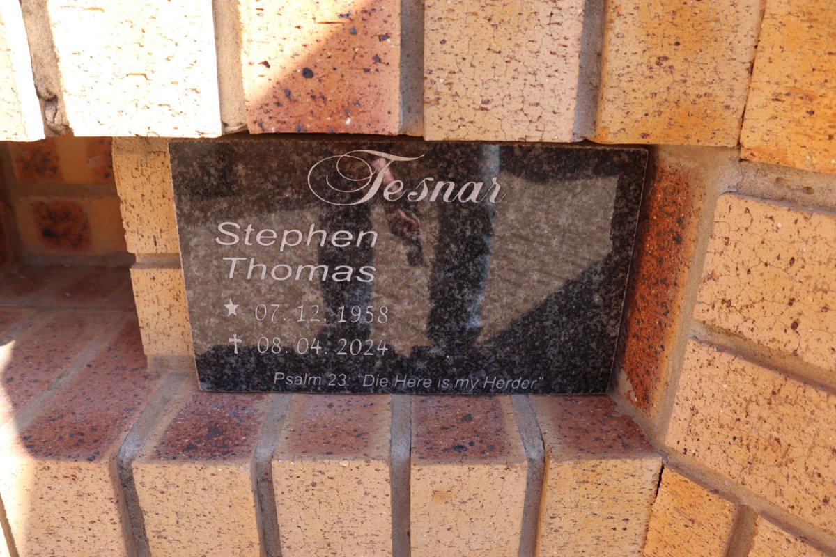 TESNAR Stephen Thomas 1958-2024