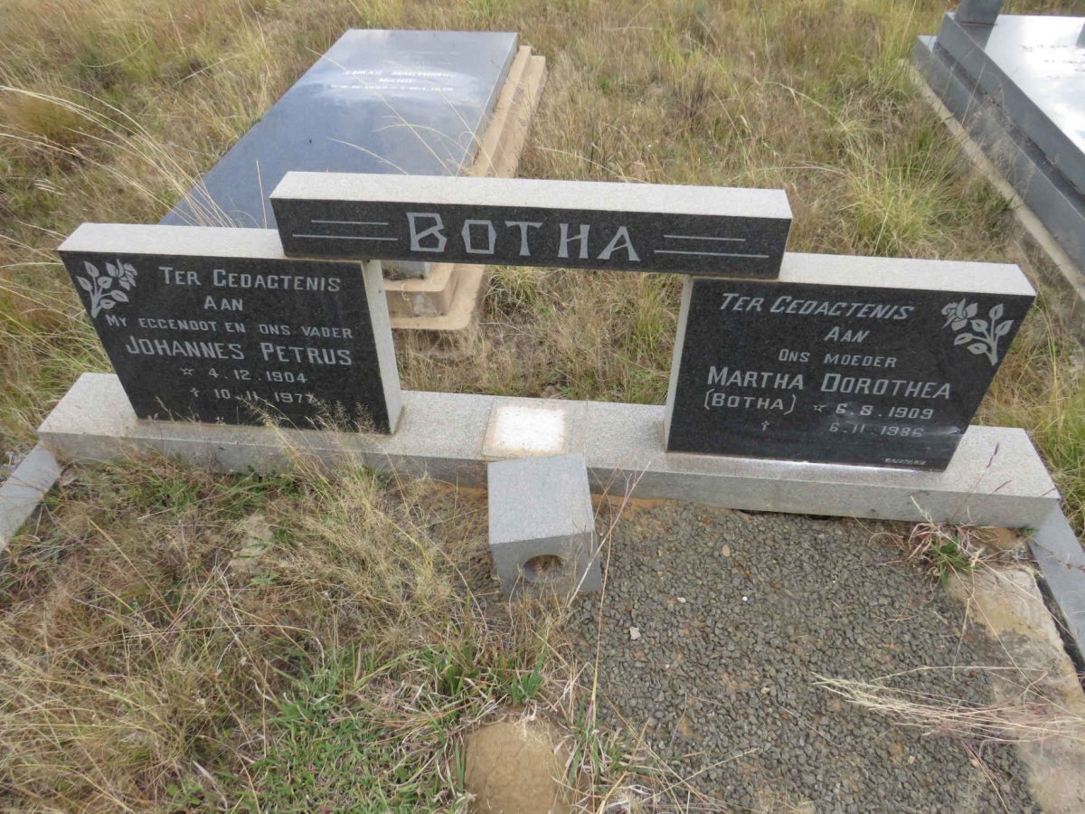 BOTHA Johannes Petrus 1904-1977 & Martha Dorothea BOTHA 1909-1986