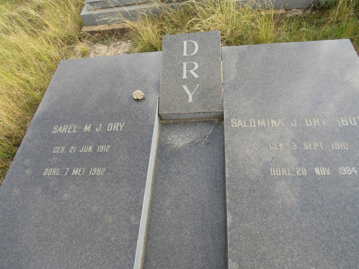 DRY Sarel M.J. 1912-1982 & Salomina J. BOTHA 1910-1984_1